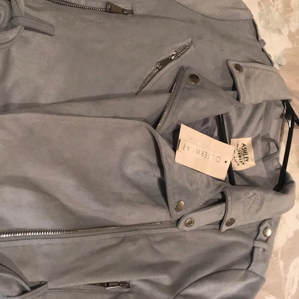 Cute jacket - Picture 2 of 3